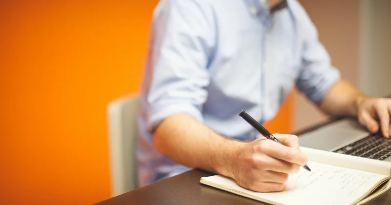 Les 4 stratégies classiques de développement (et comment les lire vraiment)